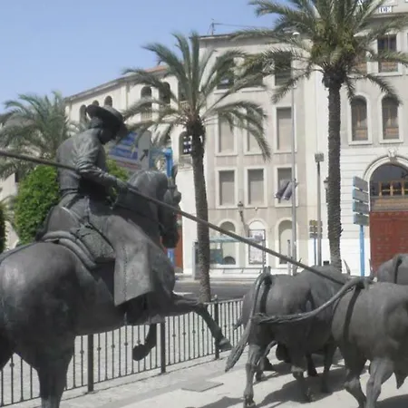 Casa de hóspedes Plaza De Toros Alicante