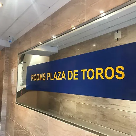 Casa de hóspedes Plaza De Toros Alicante